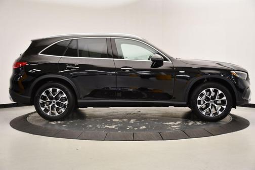 2025 Mercedes-Benz GLC 350e Base