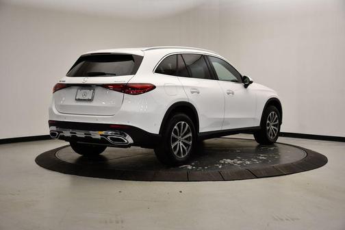 2025 Mercedes-Benz GLC 300 4MATIC