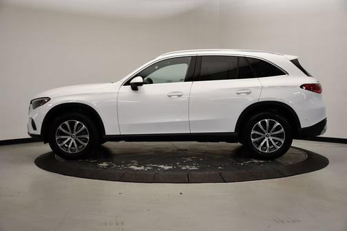 2025 Mercedes-Benz GLC 300 4MATIC