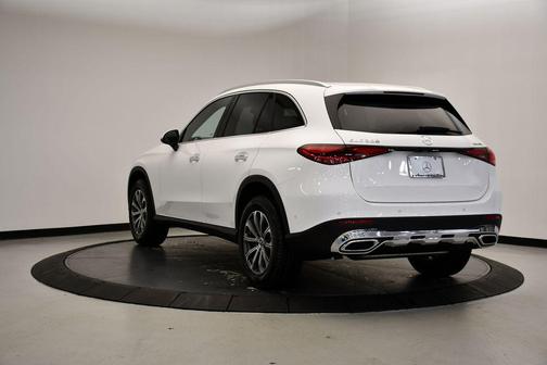 2026 Mercedes-Benz GLC 300 4MATIC