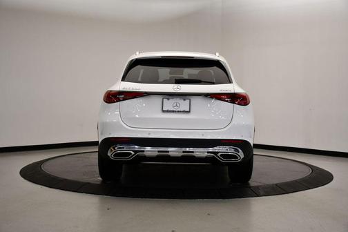 2026 Mercedes-Benz GLC 300 4MATIC