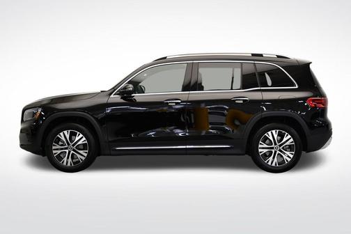 Night Black 2026 Mercedes-Benz GLB 250