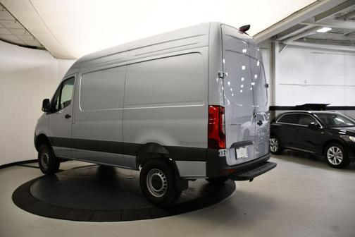 2025 Mercedes-Benz Sprinter 2500 Standard Roof