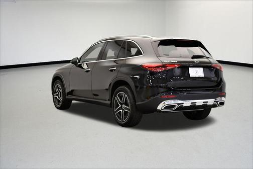 2026 Mercedes-Benz GLC 300 4MATIC
