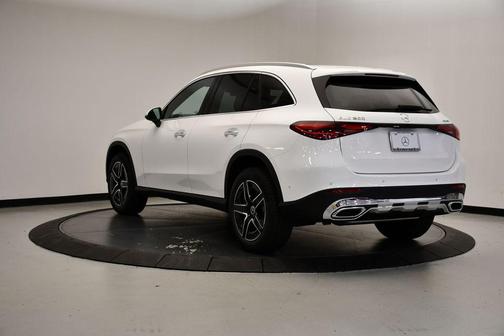 2026 Mercedes-Benz GLC 300 4MATIC