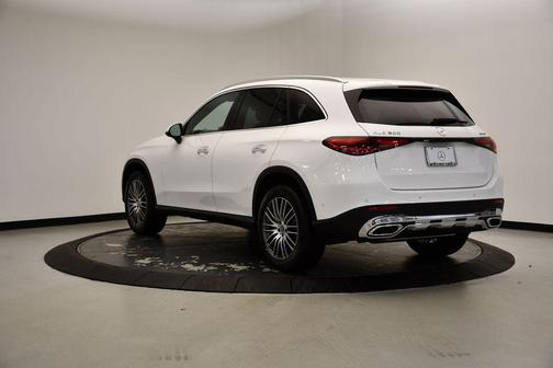 2025 Mercedes-Benz GLC 300 4MATIC