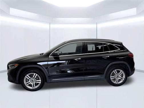Night Black 2023 Mercedes-Benz GLA 250