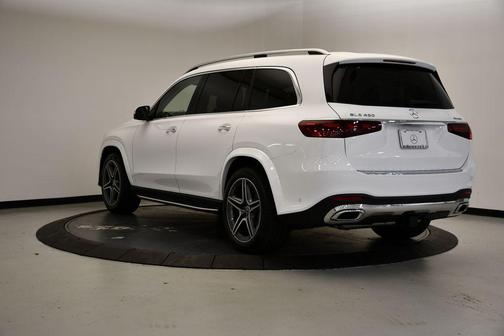 2026 Mercedes-Benz GLS 450 4MATIC