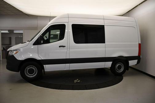 2025 Mercedes-Benz Sprinter 2500 Cargo 144 WB
