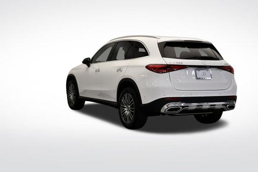 Polar White 2026 Mercedes-Benz GLC 300 4MATIC