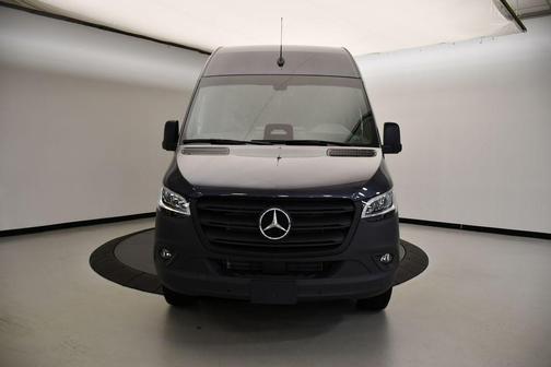 2025 Mercedes-Benz Sprinter 2500 Standard Roof