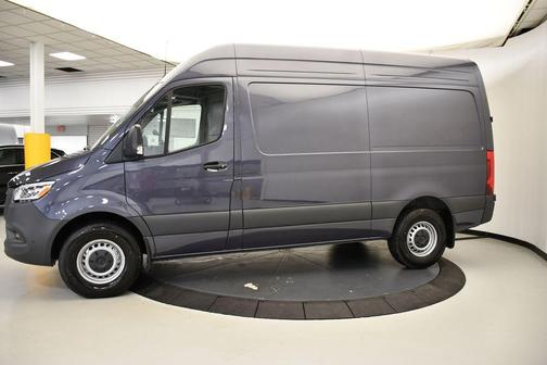 2025 Mercedes-Benz Sprinter 2500 Standard Roof