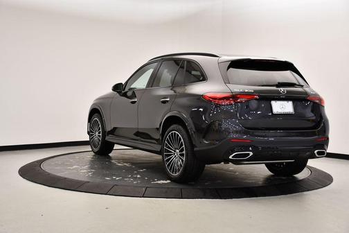2025 Mercedes-Benz GLC 300 4MATIC