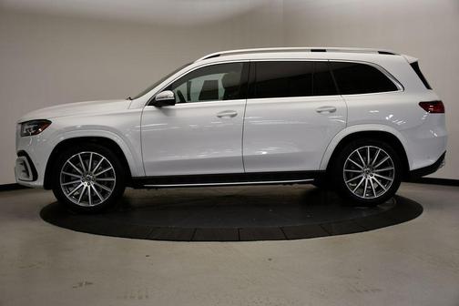 2026 Mercedes-Benz GLS 580 4MATIC