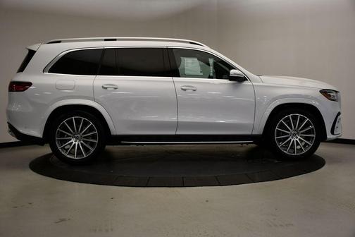 2026 Mercedes-Benz GLS 580 4MATIC
