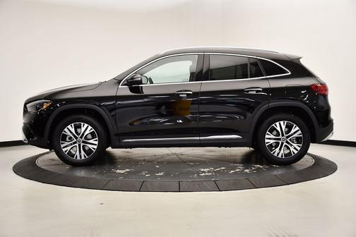 2025 Mercedes-Benz GLA 250