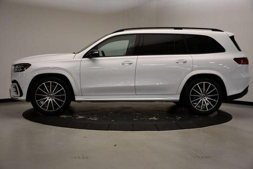 2025 Mercedes-Benz GLS 450 4MATIC