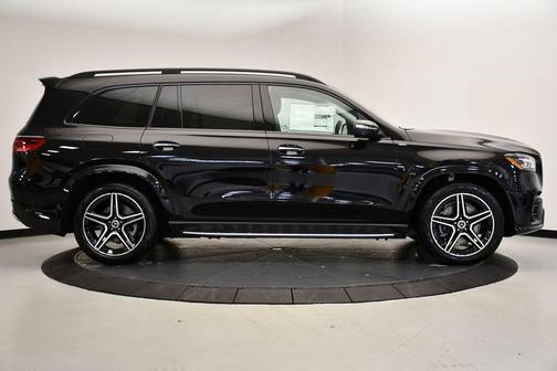 2026 Mercedes-Benz GLS 450 4MATIC