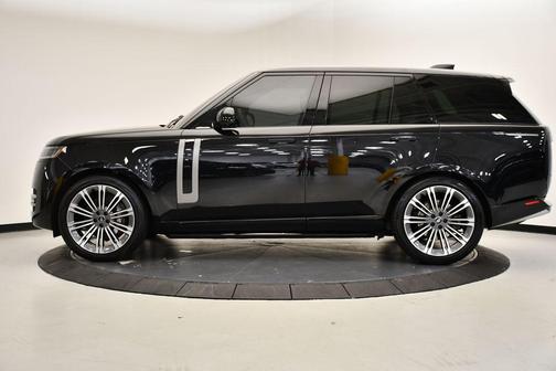2023 Land Rover Range Rover P400 SE