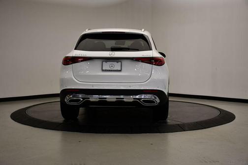 2026 Mercedes-Benz GLC 300 4MATIC
