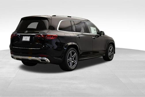 2026 Mercedes-Benz GLS 450 4MATIC