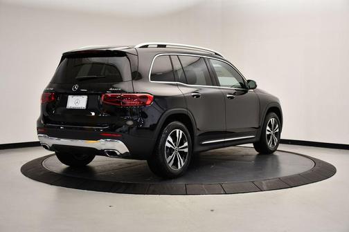 2025 Mercedes-Benz GLB 250 4MATIC