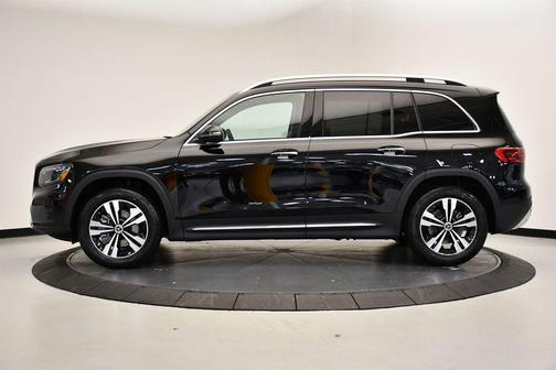 2025 Mercedes-Benz GLB 250 4MATIC