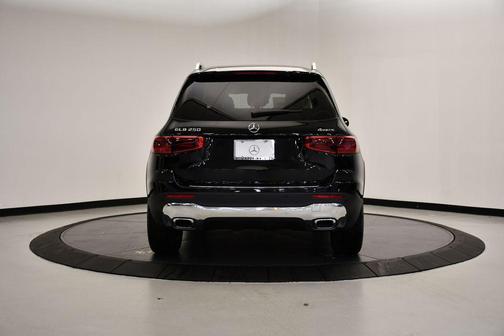 2025 Mercedes-Benz GLB 250 4MATIC