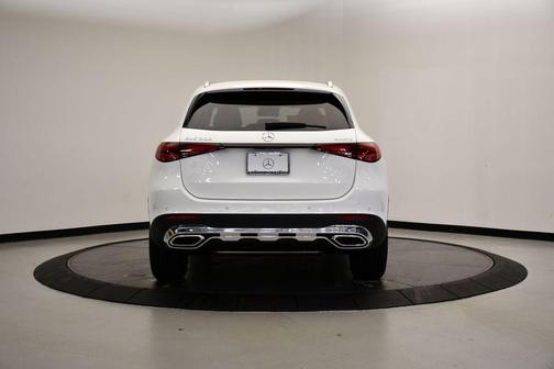 2026 Mercedes-Benz GLC 300 4MATIC