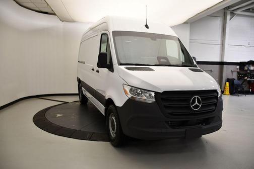 2025 Mercedes-Benz Sprinter 2500 Standard Roof
