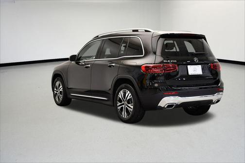 2026 Mercedes-Benz GLB 250 4MATIC