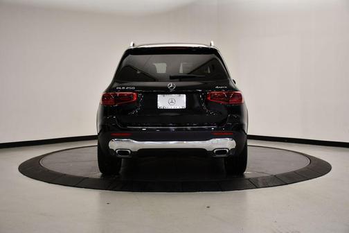 2026 Mercedes-Benz GLB 250 4MATIC
