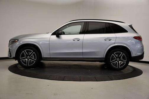 2026 Mercedes-Benz GLC 300 4MATIC