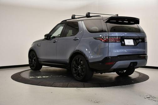 2022 Land Rover Discovery P360 S R-Dynamic