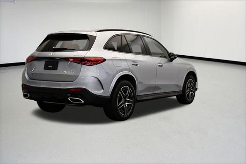 2026 Mercedes-Benz GLC 300 4MATIC