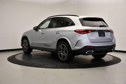 2026 Mercedes-Benz GLC 300 4MATIC