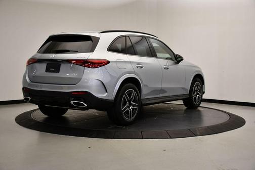 2026 Mercedes-Benz GLC 300 4MATIC