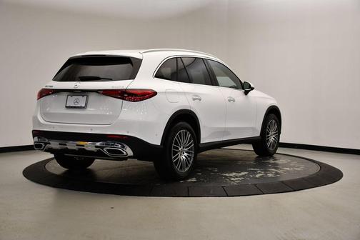2025 Mercedes-Benz GLC 300 4MATIC