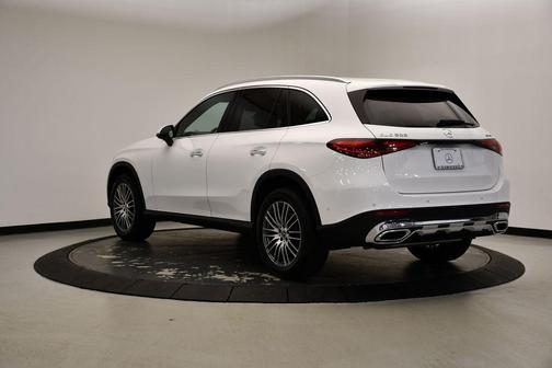 2025 Mercedes-Benz GLC 300 4MATIC