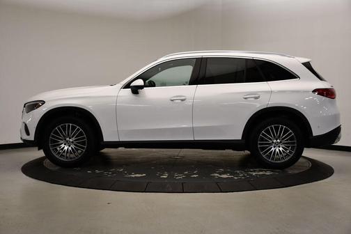 2025 Mercedes-Benz GLC 300 4MATIC