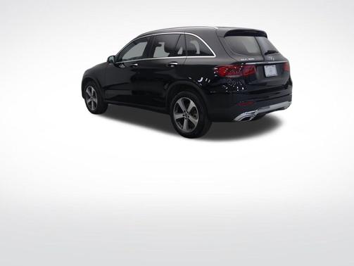 Black 2022 Mercedes-Benz GLC 300