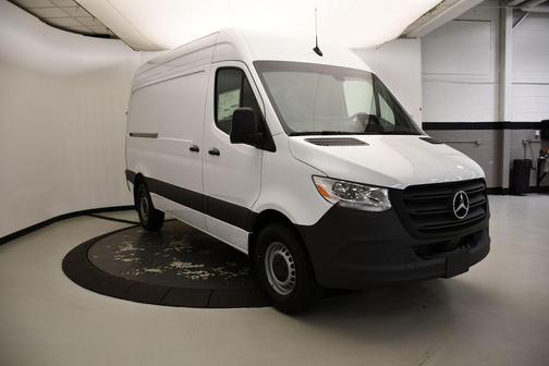 2025 Mercedes-Benz Sprinter 2500 Standard Roof