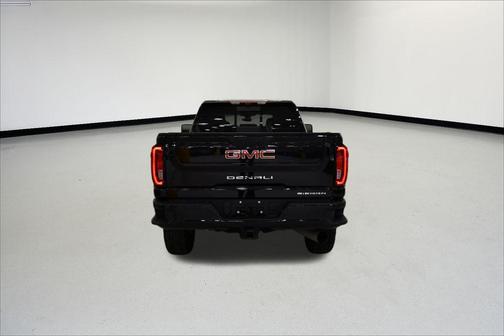 2023 GMC Sierra 2500 Denali