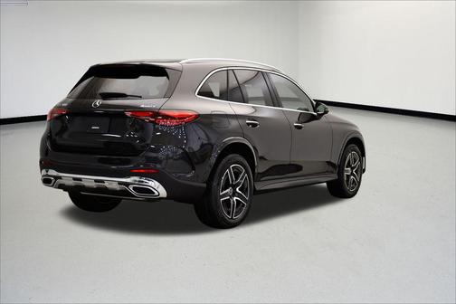 2025 Mercedes-Benz GLC 300 4MATIC