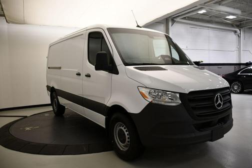 2025 Mercedes-Benz Sprinter 2500 Standard Roof