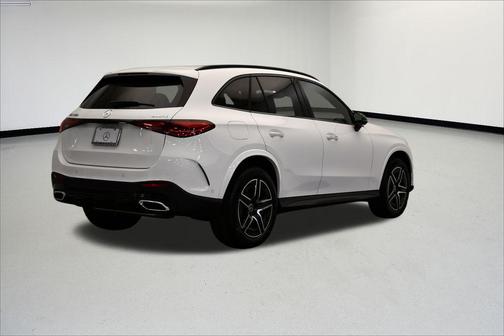 2026 Mercedes-Benz GLC 300 4MATIC