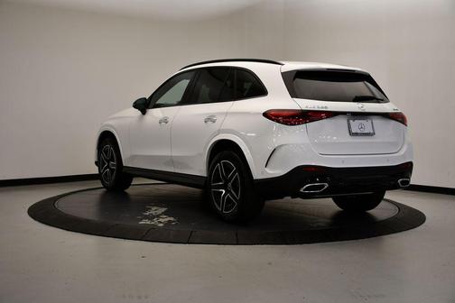 2026 Mercedes-Benz GLC 300 4MATIC