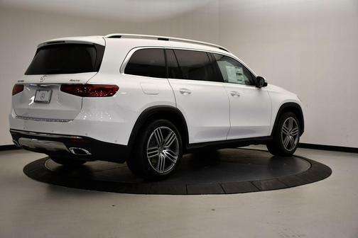 2026 Mercedes-Benz GLS 450 4MATIC