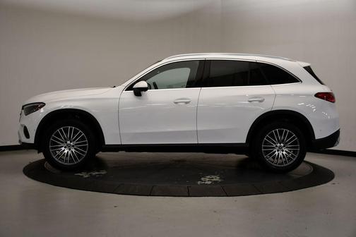 2026 Mercedes-Benz GLC 300 4MATIC