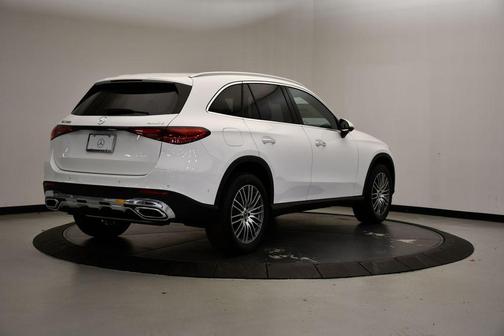 2026 Mercedes-Benz GLC 300 4MATIC